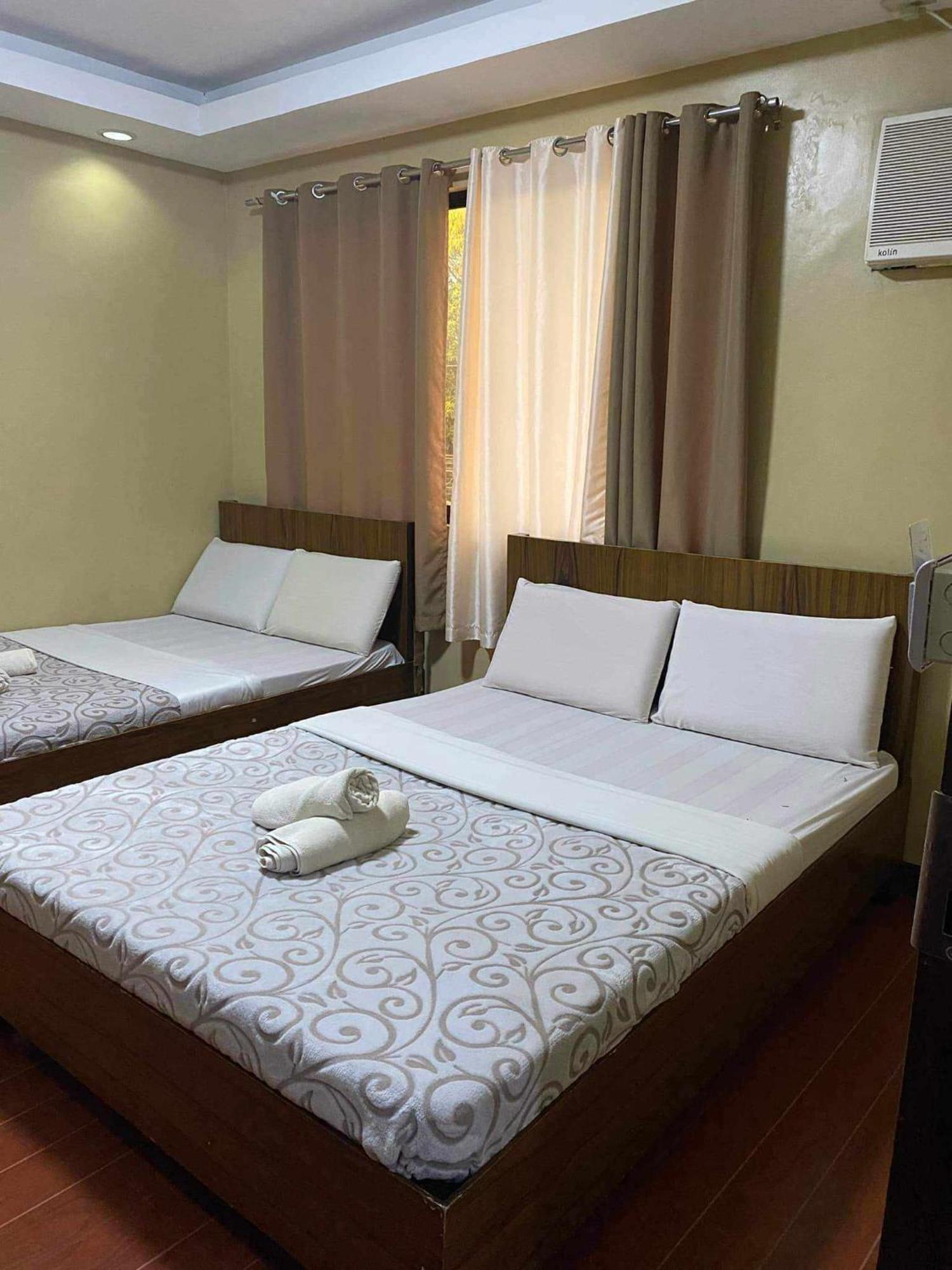 East Square Inn Bacolod Esterno foto