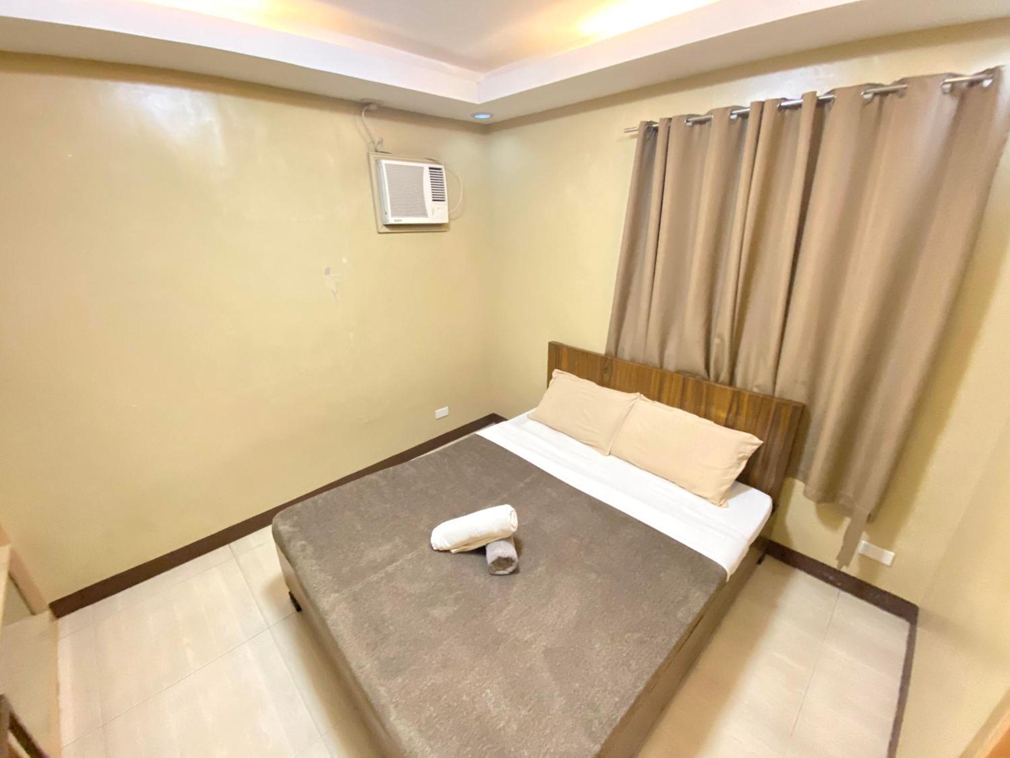 East Square Inn Bacolod Esterno foto