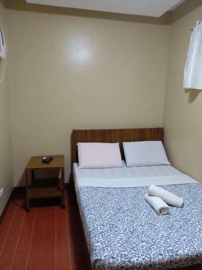 East Square Inn Bacolod Esterno foto