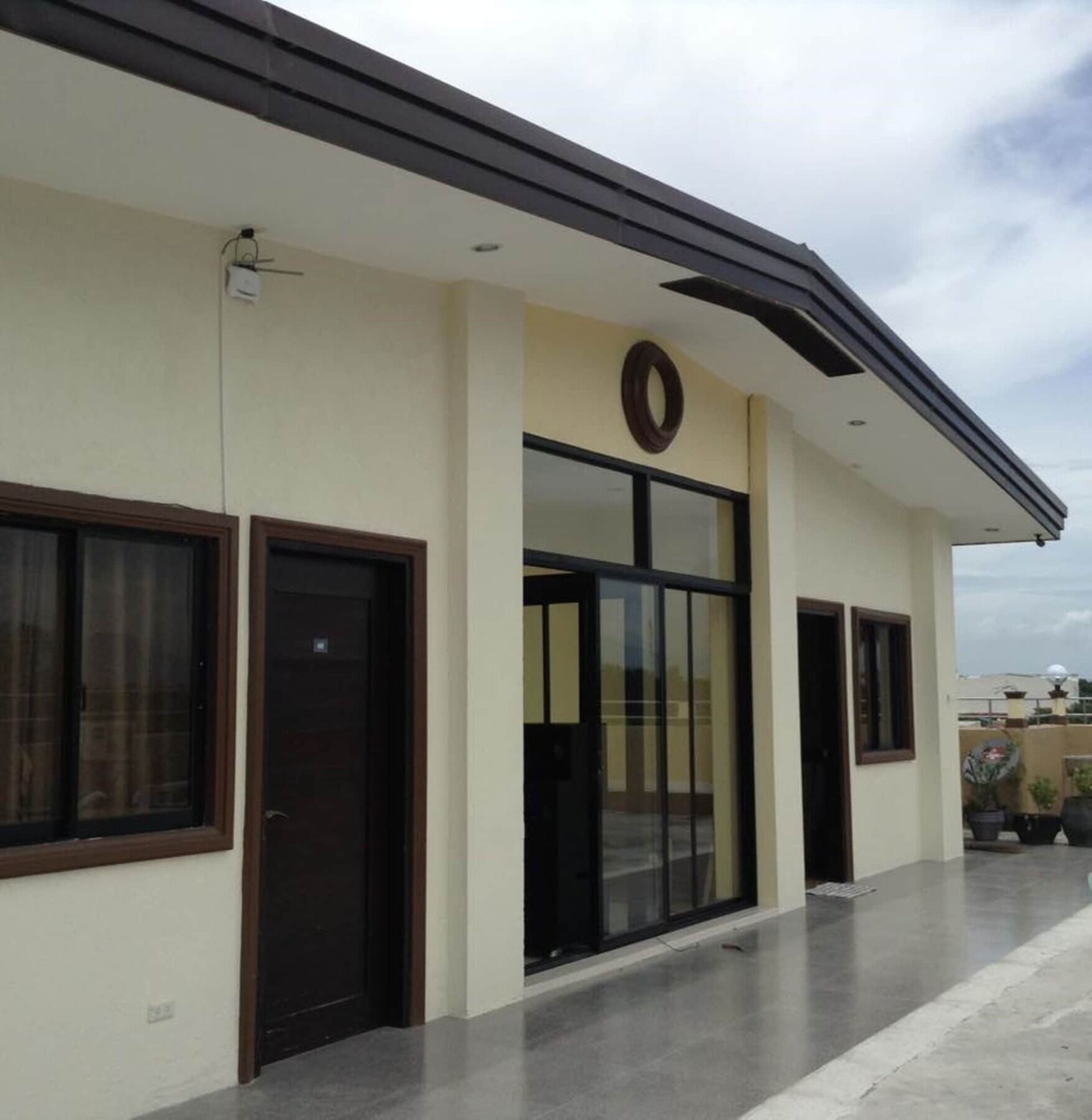 East Square Inn Bacolod Esterno foto